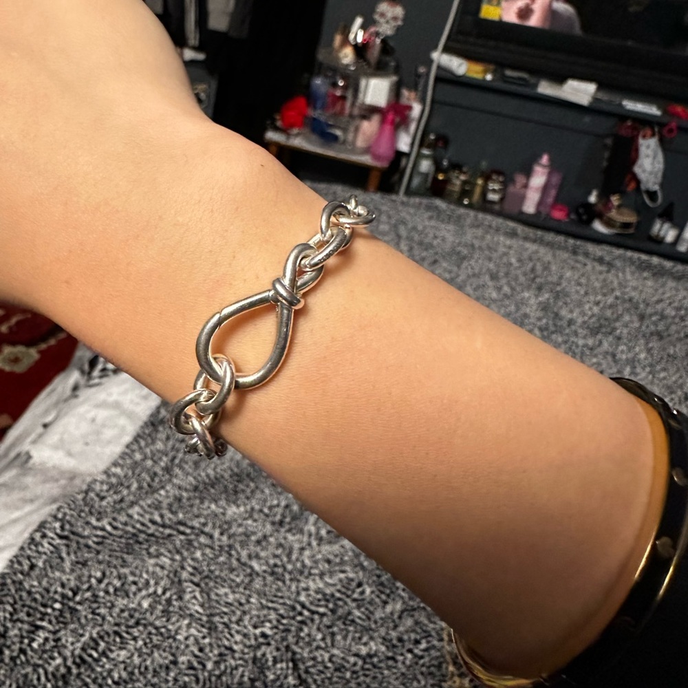 Knot pandora bracelet